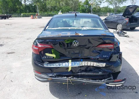 2022 Volkswagen Jetta 1.5T Sel z USA, uszkodzony, nr VIN 3VWGM7BUXNM010046